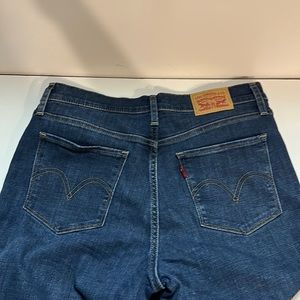Levi’s classic straight denim jeans size 29